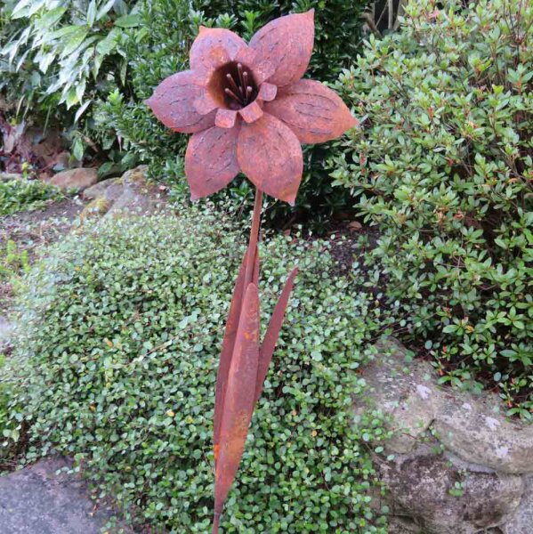 CIM Rost Gartenstecker Narzisse – Edelrost, 18x18x91 Cm, Mit Polierter Edelstahlkugel, Inkl. Bodenverankerung