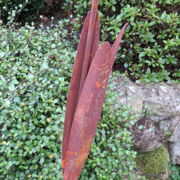 CIM Rost Gartenstecker Narzisse – Edelrost, 18x18x91 Cm, Mit Polierter Edelstahlkugel, Inkl. Bodenverankerung